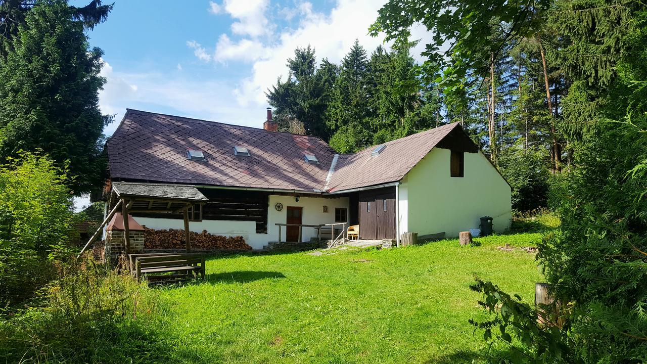 Malebna Chalupa U Javorniku Na Sumave Vacov Exterior photo