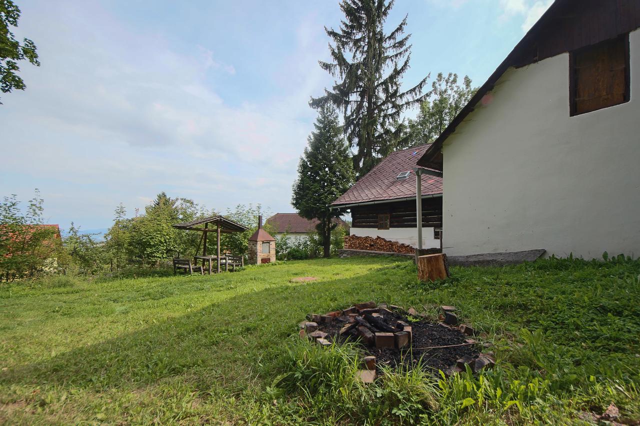 Malebna Chalupa U Javorniku Na Sumave Vacov Exterior photo